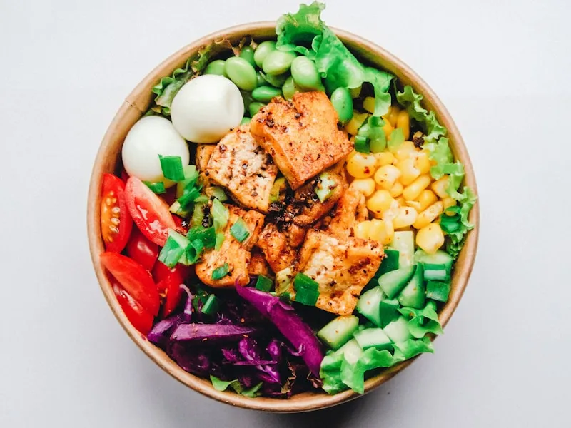 Person enjoying meal mindfully